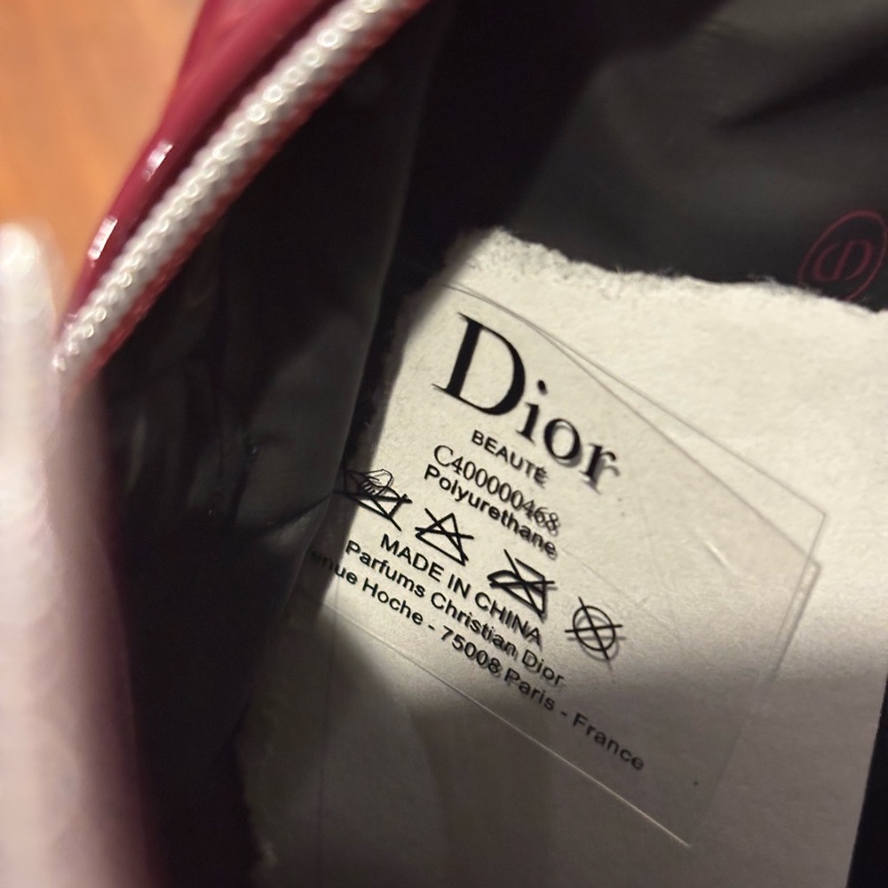Dior Glossy Burgundy Cosmetic Bag 006 - Picture 5 of 5